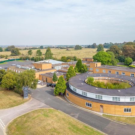 Milestone Peterborough Hotel A1M, Sure Hotel Collection By Best Western Stilton Exterior photo