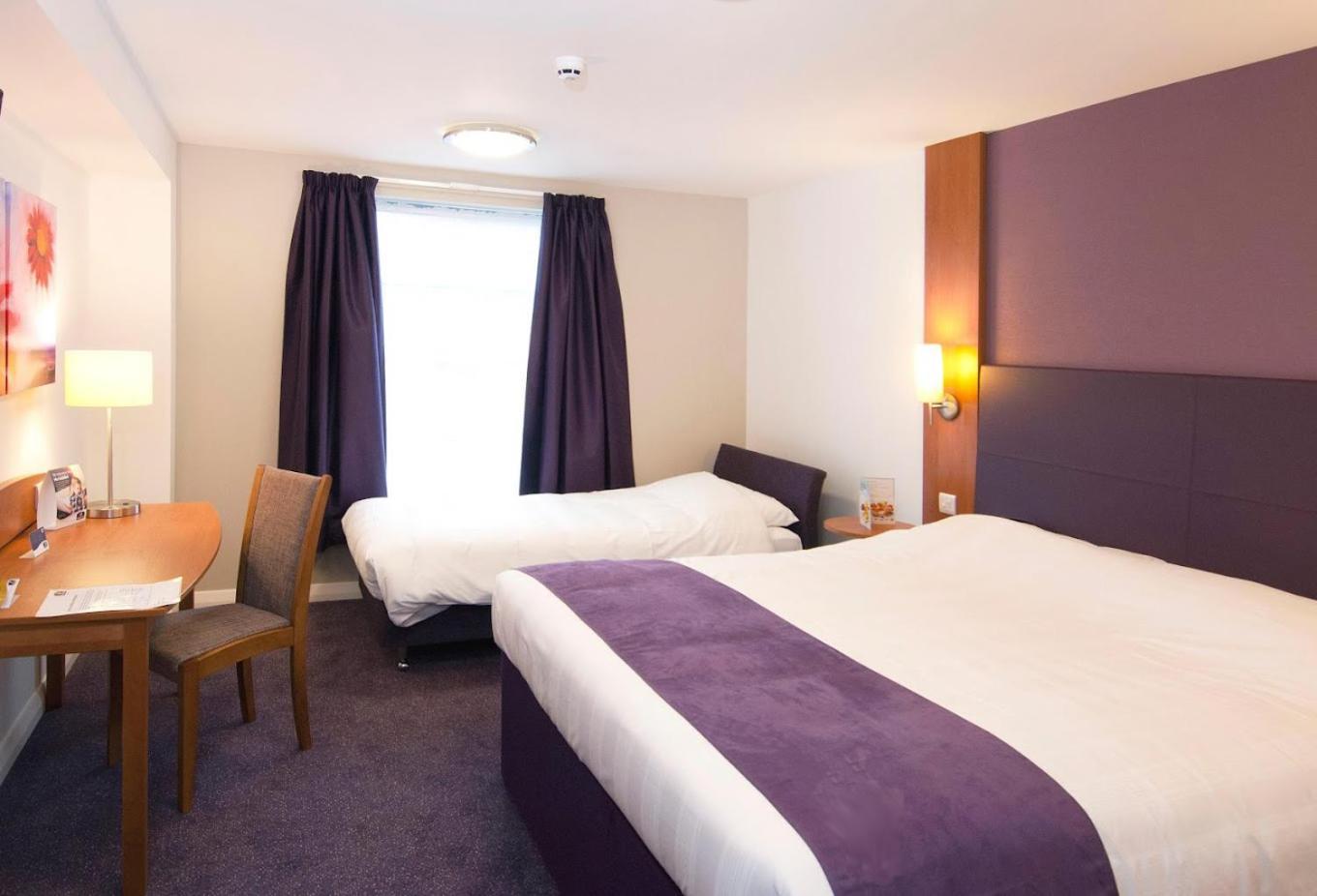 Milestone Peterborough Hotel A1M, Sure Hotel Collection By Best Western Stilton Exterior photo