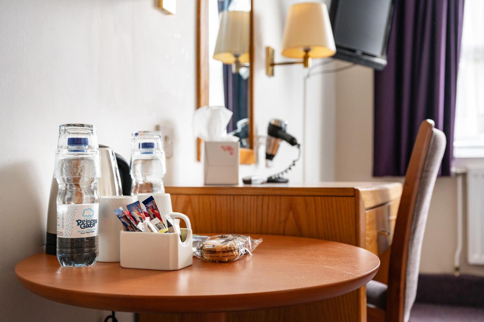 Milestone Peterborough Hotel A1M, Sure Hotel Collection By Best Western Stilton Exterior photo