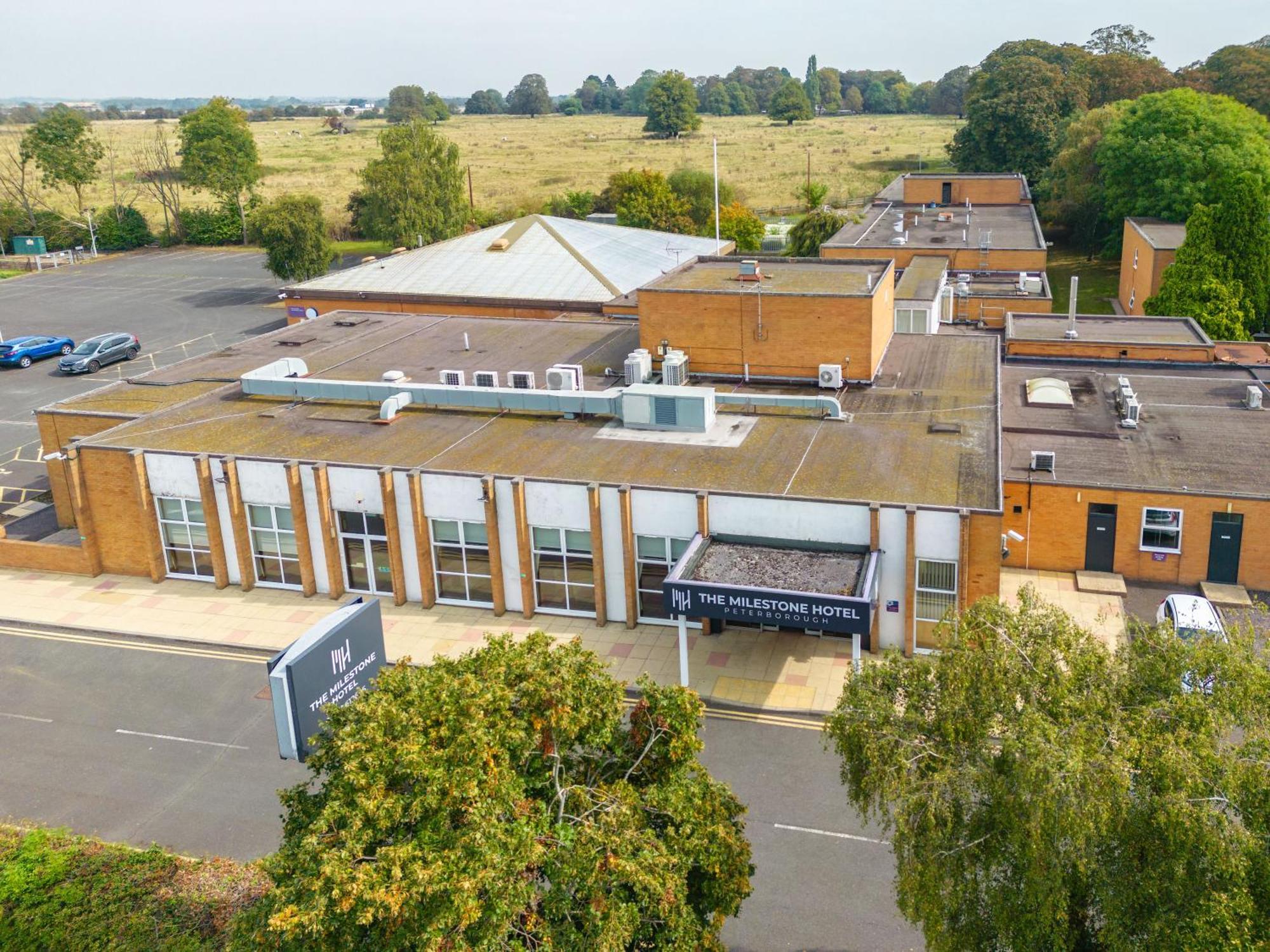 Milestone Peterborough Hotel A1M, Sure Hotel Collection By Best Western Stilton Exterior photo